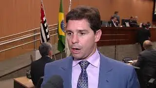 C&acirc;mara Not&iacute;cia : Ambul&acirc;ncias paradas no estacionamento do SAMU 06/03/2019