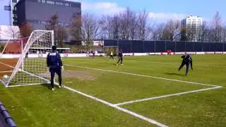 Training 28-03-2013: fraaie goal Guyon Fernandez
