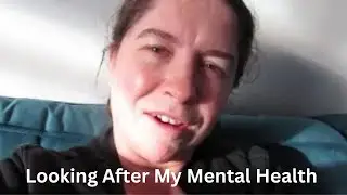 Vlog: Going to an appointment, meat free meal, working on content, gifts and new Cardigan