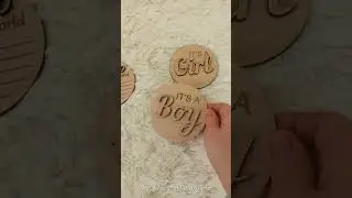 Wood Milestone Markers &ndash; Baby Announcement Photo Prop | LinearaHandMade