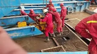 BOP TROLLEY WENTCH TEST DRAWWORK DRILLING RIG OILFIELD PETROLEUM HEAVY EQUIPMENT OIL AND GAS BLOWOUT