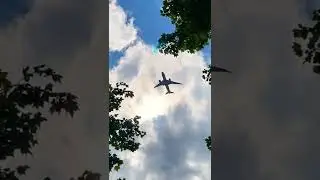 #Flight #landing in #heathrowairport from #windsor #queensjubilee #uk #shorts