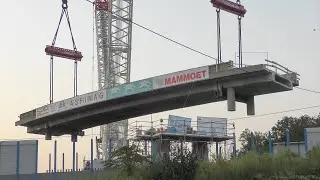 TIMELAPSE | Br&uuml;ckenaushub A23 | DEMAG CC8800-1 Raupenkran
