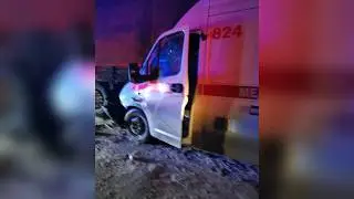 Пьяный водитель &laquo;скорой&raquo; врезался в фуру. Real Video