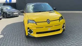 BRAND-NEW! Renault 5 E-Tech 100% Electric - Iconic 40kWh Urban Range - POP! yellow with black Roof