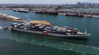 OOCL Brisbane #ship #cargo #melbourne #city #photography #drone 