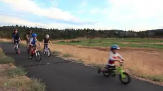 Mini golf and biking trails at Running Y Ranch Resort