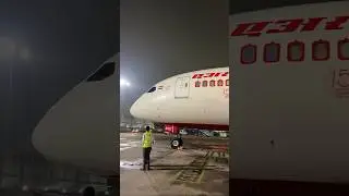Deboarding Air India&rsquo;s 787-8 at Delhi Airport #airindia #aviation #airplane #787 #delhi #india