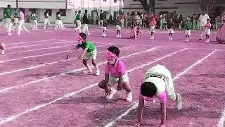 1st event of the day: Monkey race