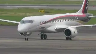 MRJ　1号機(JA21MJ)能登沖へテスト飛行へテイクオフとランデング