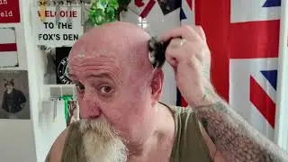 Бритва Veroshave HeadShave, помазок Franks Shaving Brush, мыло GS CottonCandy Soap.