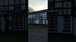 THE 17TH CENTURY RED LION, REDBOURNE  LINCOLNSHIRE, FORMERLY A COACHING INN.