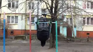 выход из под турника (street workout)