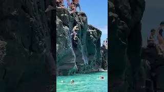 Cliff jumping at Waimea Bay. #shorts #cliffjumping #cliffjump #waterfun #beautiful #hawaii