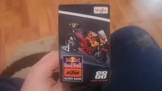 Red Bull KTM Factory Racing KTM RC16 2021 Brad Binder Nr 33 Miguel Oliveira Nr 88
