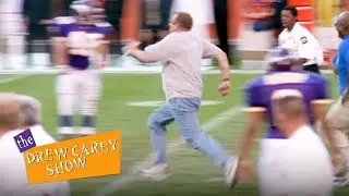 Drew Interrupts a Brown's Game | The Drew Carey Show