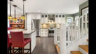 Extensively Renovated Family Home With Character Designs In Mackenzie Heights - Vancouver Westside