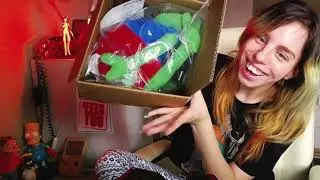 【kinda asmr】 unboxing pepe the frog [meme plushie]