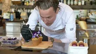 Behind the Scenes - High Tea Deluxe met Maurits van der Vooren, Bart de Gans & Eric Miete