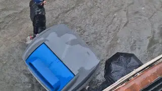 Malaga streets flooded as drivers and pedestrians struggle in the storm. || WooGlobe