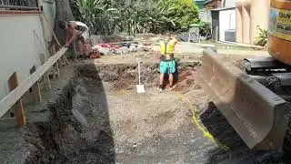 Excavating pool in Burleigh Heads on the Gold Coast by Bali Pools