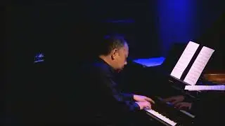 Takayuki Yagi - Oriental Percussion Dance