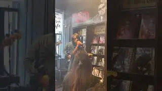 Paolo Nutini lose it live in tower records july 2022