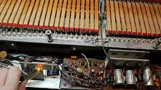 Tuning a Wurlitzer 200/200a Electric Piano