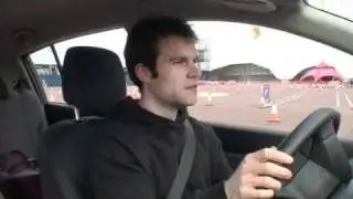 Tim Pitt test drives the Nissan LEAF