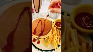 So delicious Hamburger Pancakes #streetfood