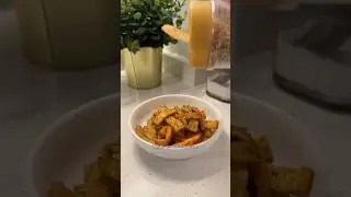 Классический корейский панчан &mdash; жареная рыбная котлета