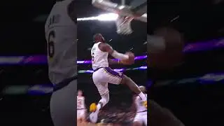 Best 4 Dunks Ever: Jaw-Dropping Slams That Defy Gravity