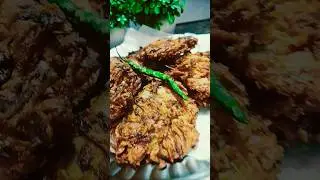ଶୀତ ରେ ବାଡିଆ ପିଆଜି ର ମଜା 🤤✨#badia piaji recipe #streetfood #viral #trendingshorts #ytshorts #shorts#