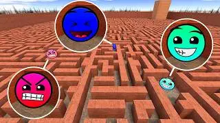 Too Much Lobotomy Nextbots & Nico's Nextbots in the Big Maze (Garry's Mod)