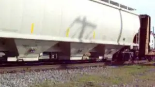 CSX Q558 North: A Shortie and Friendly Conductor.