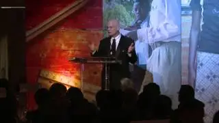 Bill Roedy receives Chello Award from Mike Fries, 2012