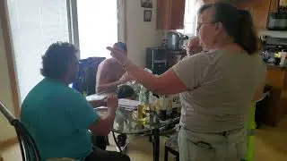 БЕЗУМНЫЙ СЕМЕЙНЫЙ ХАОС