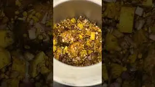 مصلي بحريني على اصوله 