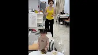 I didn't expect my two-year-old daughter could make such a move
