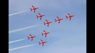 VIDEO: Local photographers capture stunning images of Red Arrows in skies over Dornoch Firth, Easter