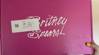 Unboxing Britney Spears lootcrate mystery box
