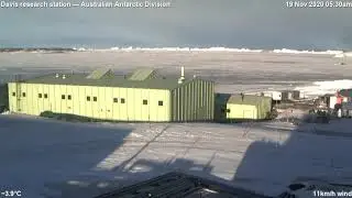2020-11-19 Davis Station Antarctica [Timelapse] - 03:28:49 UTC