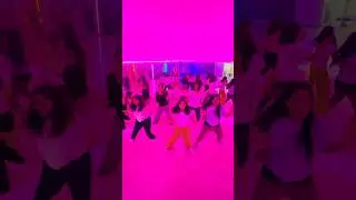 Girls in pink being girls in pink #keraladance #jobinmaster #bollywooddance #lutputgaya #sharukhkhan