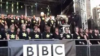 Chelmsford Rock Choir - Dancing in the Street