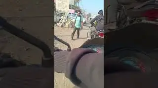 Bhai ka petrol khatna hogya toh humne special pipe se nikal k diya #shorts #bike #rider 