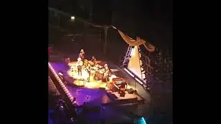 Chris Stapleton introducing his band Live in Manchester #chrisstapleton