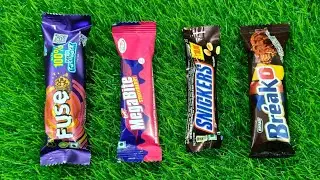 Breako chocolate vs snickers chocolate vs megabite chocolate vs fuse chocolate #asmr #asmrsounds 