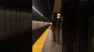 Queens bound R160B Siemens R at Herald Square (8922/8852)