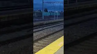 alvia S-130 rama 37 pasando por la estaci&oacute;n de bra&ntilde;uelas destino Vigo guixar #train #railway #spot