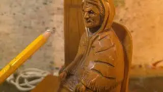 Wood carving a old lamp to make a new lamp